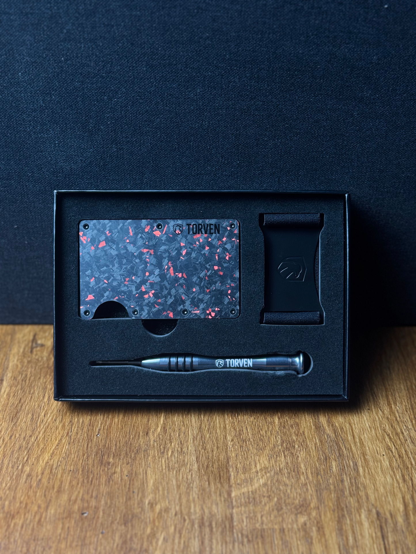 PORTFEL TORVEN RED CARBON